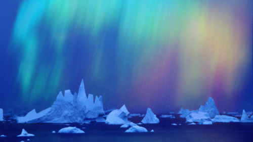 Aurora Australis Over the Bellingshausen Sea, Ellsworth Land Region, Antarctica.png (2 MB)